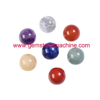 Ensemble de boules de pierres précieuses d'énergie de sphère de quartz de cristal de sept chakras naturels de 2 cm